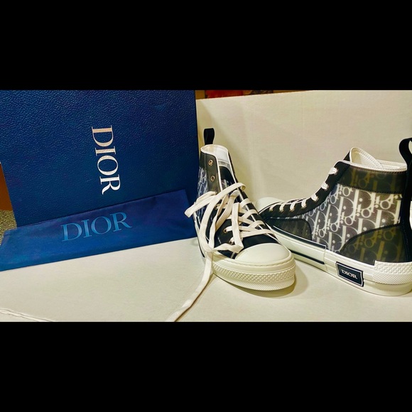 Dior B23 HIGH-TOP
White/Black Dior Oblique Canvas - Picture 9 of 11